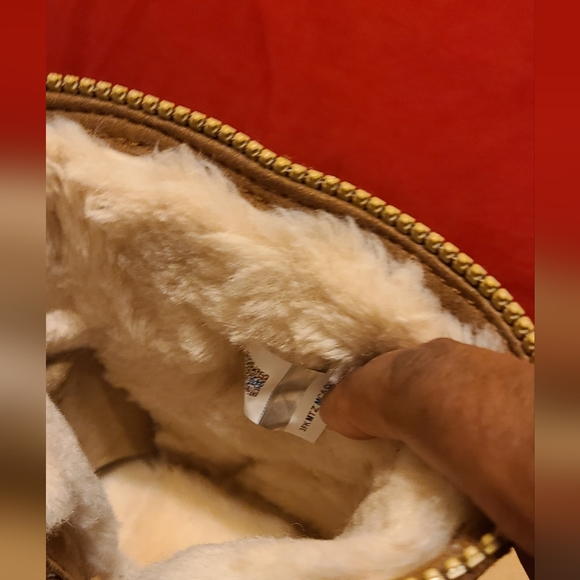 Women UGG Mini Florence Boots - Picture 6 of 6